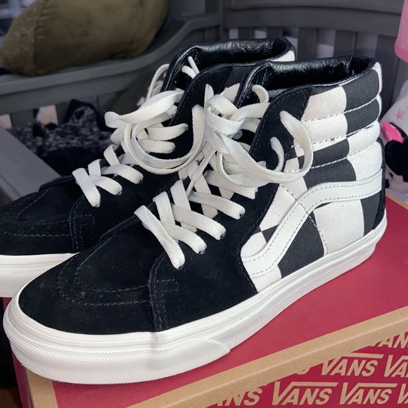 Vans - Picture 3 of 4